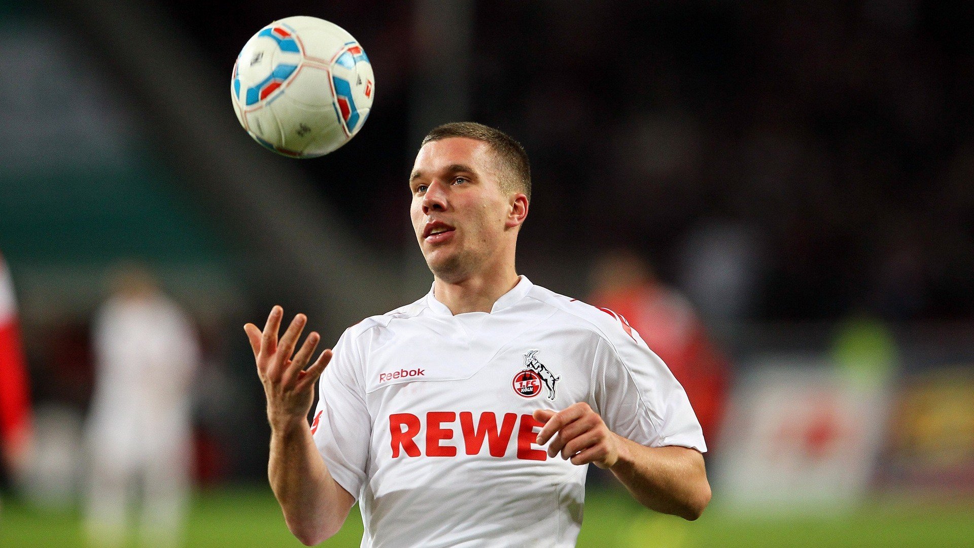 爱游戏官方论坛-法甲全面推行绿色环保理念，打造可持续足球运动